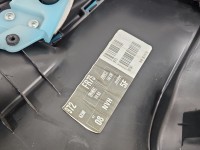 Tapicerka drzwi przód prawa boczek Toyota Auris II 67777-02300