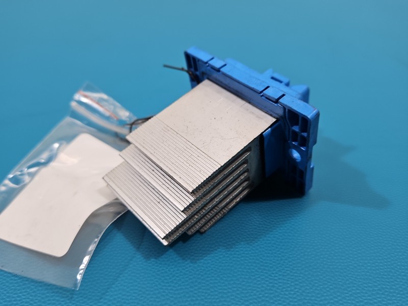 Opornik rezystor Kia Stinger