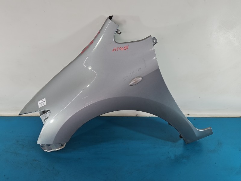 Błotnik przód lewy Toyota Auris I 1F8