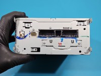 Radio fabryczne Dodge Journey P05064681AG radioodtwarzacz