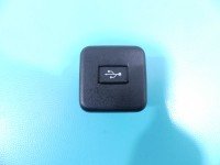 Gniazdo USB Suzuki Kizashi