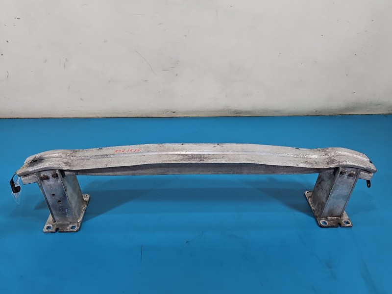 Wzmocnienie zderzaka przód belka Audi A5 8T Producent części: Audi przednie