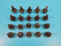 Śruby kół Peugeot 407 szpilki