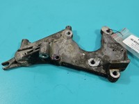 Mocowanie pompy wtryskowej uchwyt pompy wtryskowej Audi A6 C6 059130147H