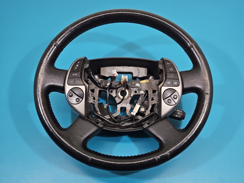 Kierownica Toyota Prius II XW20 03-