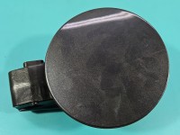 Klapka wlewu paliwa Kia Niro I 16-22 czarny, Producent części: KIA, Europejska, Kod lakieru: ABT, Rysy / czarny ABT