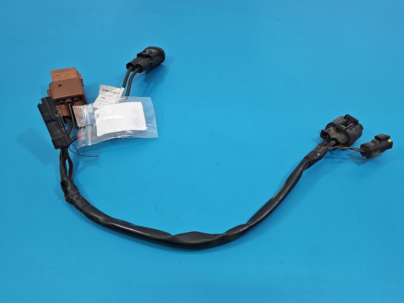 Wiązka instalacja 17325003001, 17325003001, Europejska, wraz z przekaźnikiem wentylatorów Citroen C5 II X7 42021300298,...