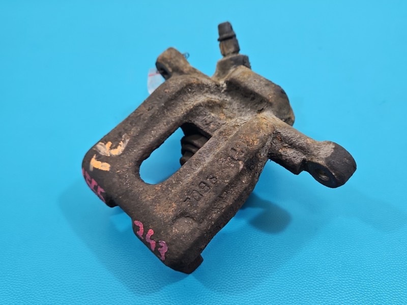 Zacisk tył lewy Mercedes W168 1.7 cdi HB