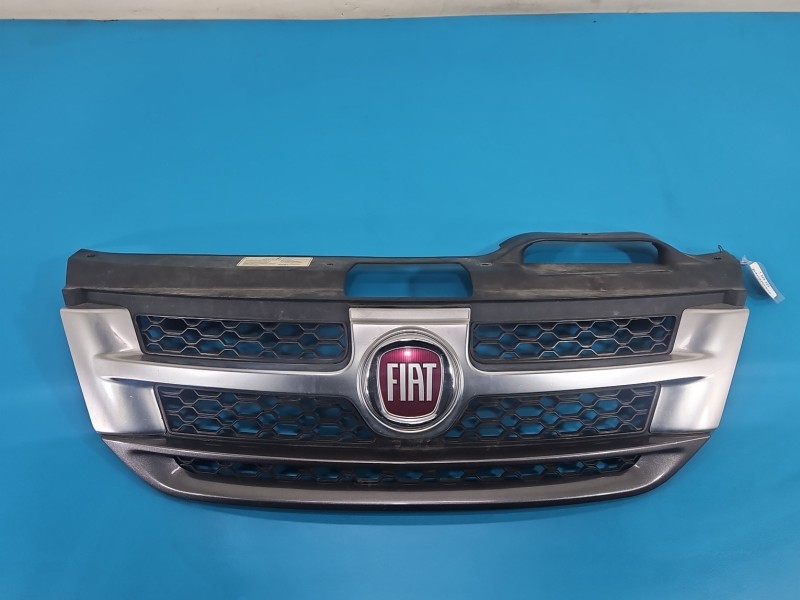 Atrapa grill Fiat Freemont