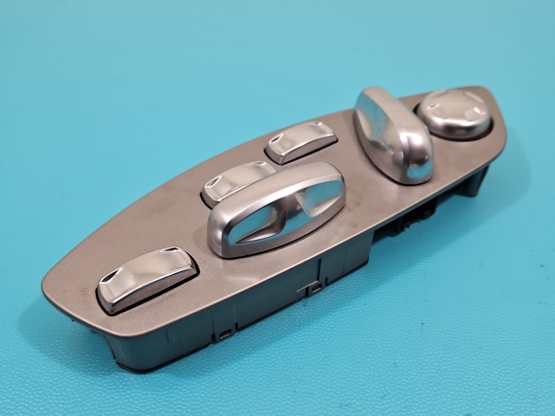 Przełącznik Porsche, STEROWANIE FOTELA PRZÓD LEWY Porsche Panamera I 970 7PP959747Q