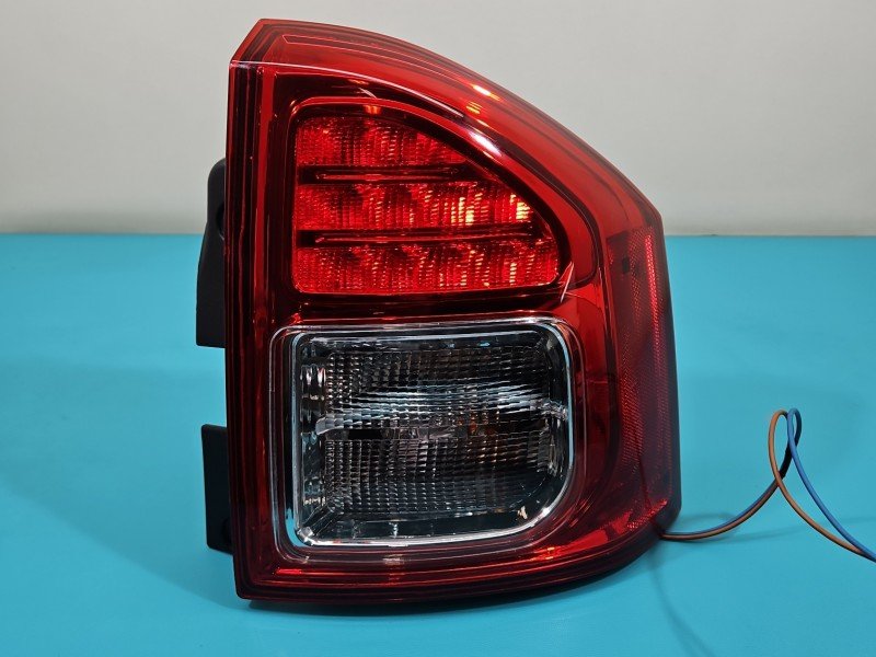 Lampa tył prawa Producent części: JEEP Jeep Compass I 06-16 HB