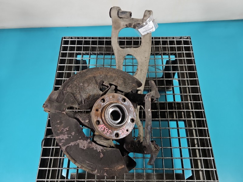 Zwrotnica prawa piasta przód 1.8 16V Peugeot 407