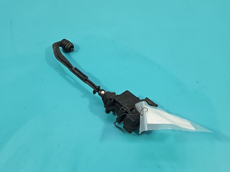 Siłownik klapki wlewu paliwa Bmw i3 7309678