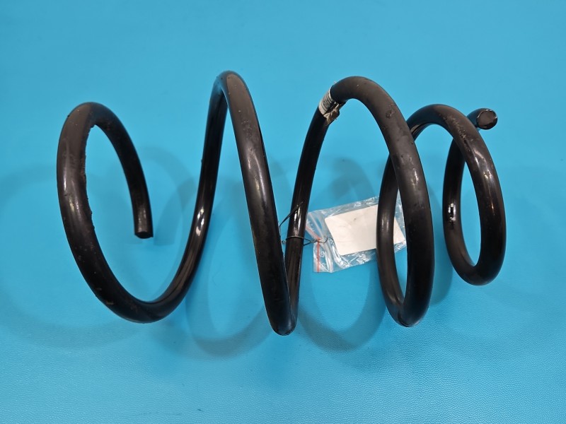 Sprężyna przód przednia Mercedes W177 2.0 T