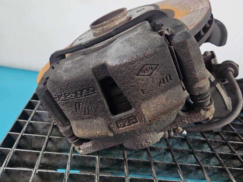 Zacisk przód prawy Renault Talisman 1.6 TCe