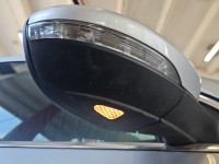 Lusterko prawe Vw Passat B7 La7w EUROPA / LAKIER:La7w / 7pin / rysy europa