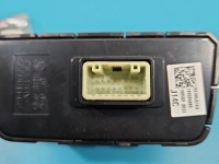 Przełącznik Producent części: KIA, ASYSTENT PASA RUCHU OTWIERANIA BAGAŻNIKA ORAZ WLEWU PALIWA Kia Stinger 93700J5140