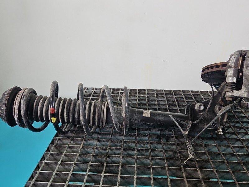 Amortyzator przód lewy przedni Suzuki Vitara II 2015-