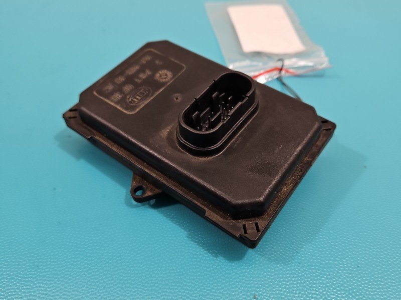 Przetwornica xenon Vw Tiguan I 07- 7L6941329B Przetwornica xenon Vw Tiguan I 07- 7L6941329B