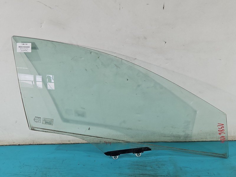 Szyba drzwi przód prawa Honda Civic VIII UFO HB