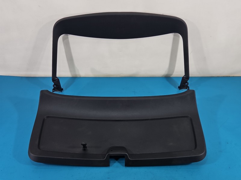 Tapicerka klapy tył boczek bagażnika tylnej Skoda Octavia III 5E9867975, 5E9867605