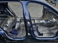 Próg prawy SŁUPEK ŚRODKOWY B Jaguar F-Pace 16- HB 5d JBM