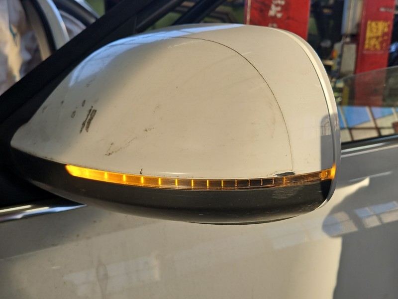 Lusterko lewe pin AUDI Q5 08- HB 5d kolor LY9C europa