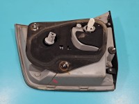 Lampa tył lewa Producent części: Lexus, KOITO Z KLAPY Pęknięcie wewnątrz lampy LEXUS RX II 03-08 HB