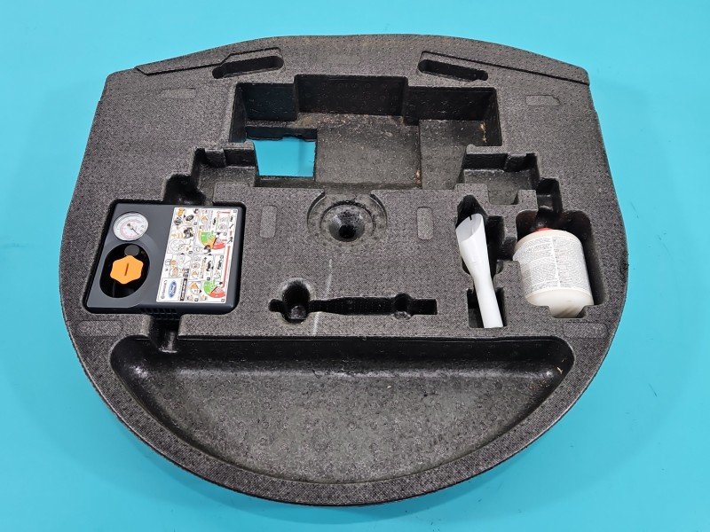 Wkład styropian bagażnika koła zapasowego Ford Kuga Mk2 II 13-19