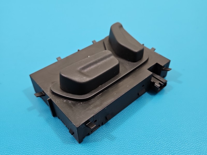 Przełącznik Peugeot, regulacji fotela kierowcy Peugeot 3008 II 9812527577