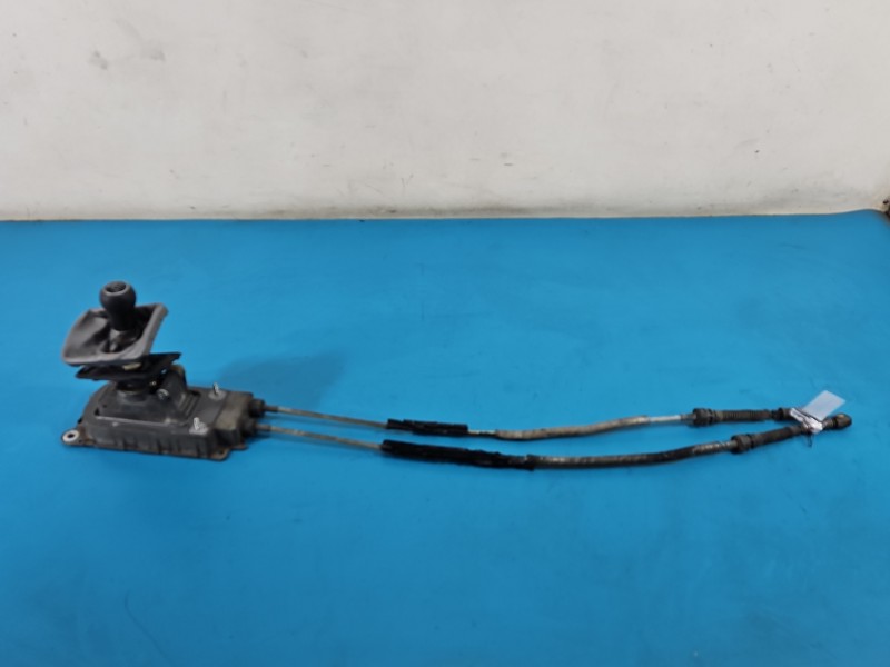 DŹWIGNIA LEWAREK WYBIERAK LINKI Vw New Beetle 98- 2.0 8V wiel