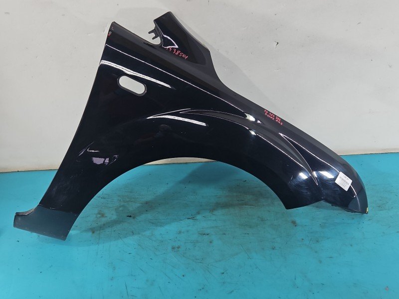 Błotnik przód prawy Ford Focus Mk2 czarny F3 Błotnik przód prawy Ford Focus Mk2 czarny F3