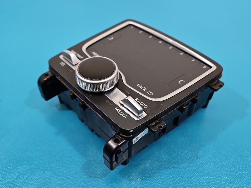 Przełącznik radia nawigacji panel AUDI Q7 II 4M 4M0919615H