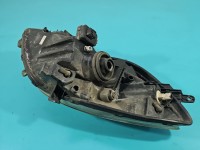 Reflektor prawy lampa przód Toyota Yaris II EUROPA