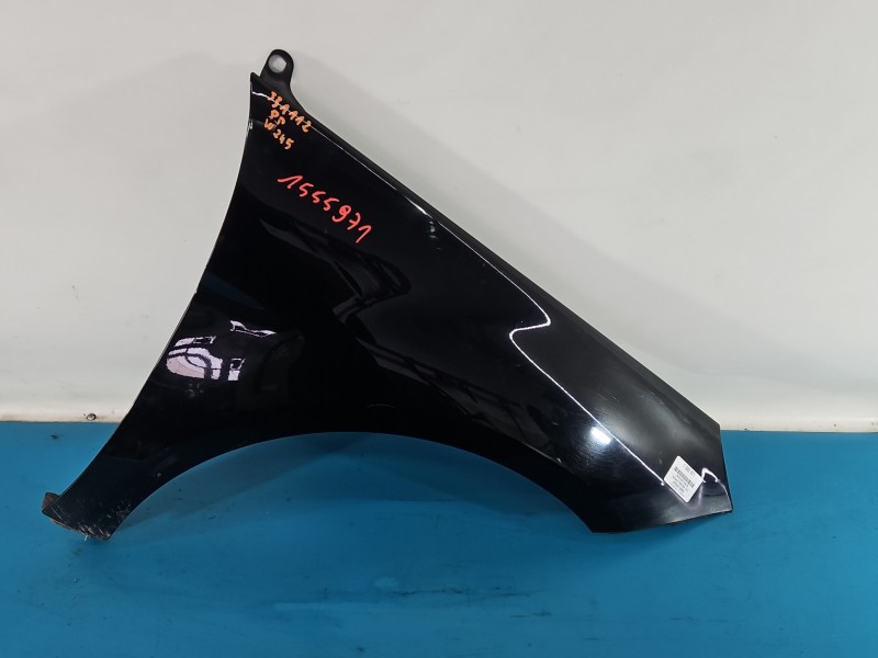 Błotnik przód prawy Mercedes W245 696