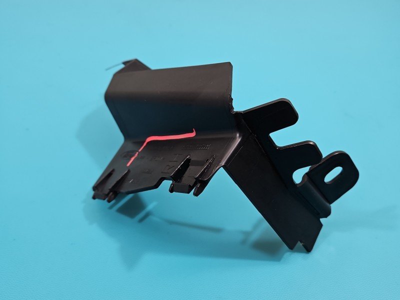Osłona ZAŚLEPKA PLASTIK Ford Fiesta Mk8 Osłona ZAŚLEPKA PLASTIK Ford Fiesta Mk8