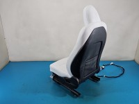 Fotel prawy przód pasażera Tesla Model Y 5d EUROPA