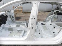 Słupek lewy Skoda Rapid 1.4 tdi
