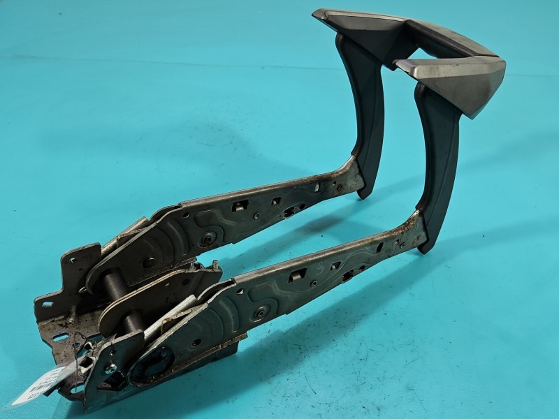 Dźwignia hamulca ręcznego Opel Zafira B 13237304AR