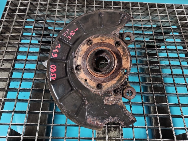 Zwrotnica prawa piasta przód 1.4 TSI Cav Vw Tiguan I 07-