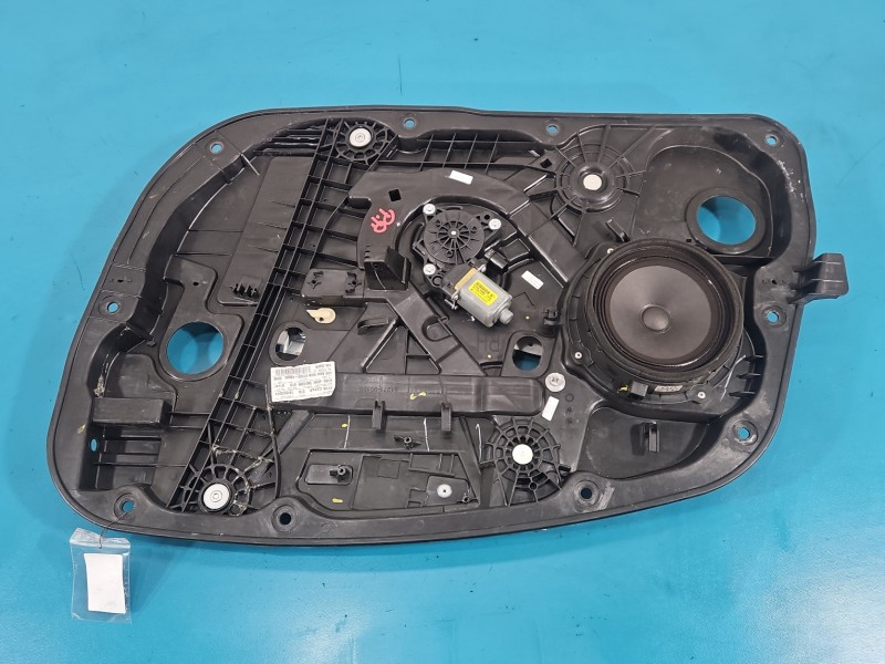 Podnośnik przód prawy SZYBY WINDA 91271-00100, 82480-A6000 Hyundai I30 II 12-16 Europejska 5d HB