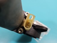 Podnośnik przód lewy Ford Fiesta Mk6 0130821938 5d HB