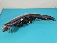 Reflektor prawy lampa przód Toyota C-HR I 16-23 EUROPA 81130-YP282-00