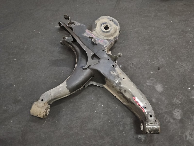 Wahacz tył prawy Mercedes Vito W447 14-