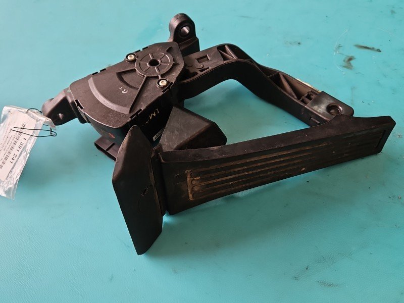 Pedał gazu potencjometr Hyundai Ix35 09-13 32700-2S000 2.0 crdi Pedał gazu potencjometr Hyundai Ix35 09-13 32700-2S000 2.0 crdi