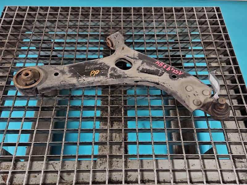 Wahacz przód prawy Hyundai Ix35 09-13 przedni