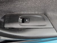 Tapicerka drzwi przód prawa boczek Opel Astra V K 2513835