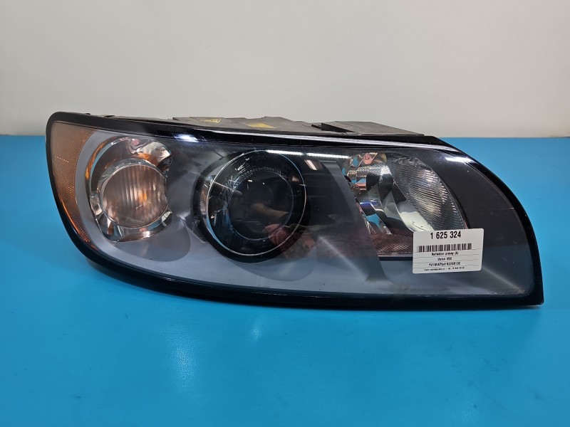 Reflektor prawy lampa przód Volvo V50 S40 II EUROPA 31335240