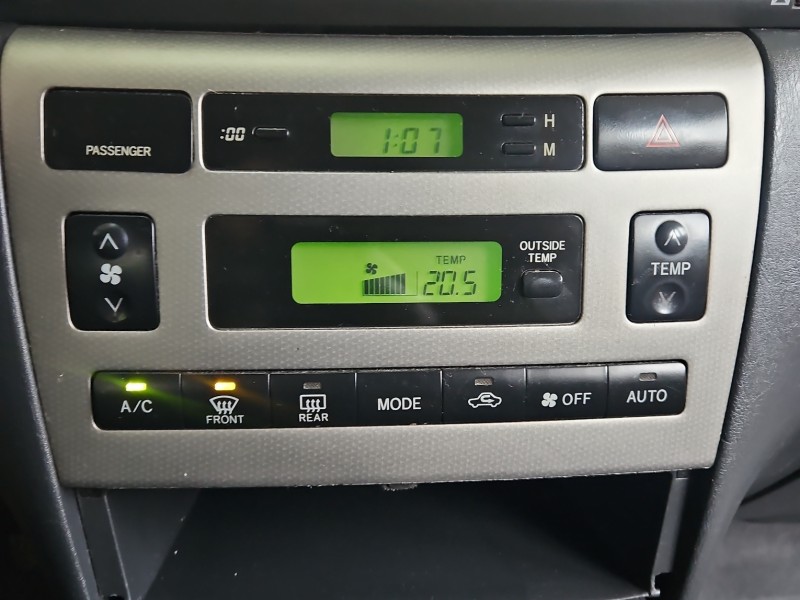 Konsola panel nawiewu Toyota Corolla E12 55411-1A240