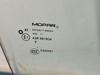 Szyba drzwi przód prawa Jeep Grand Cherokee IV WK2 HB